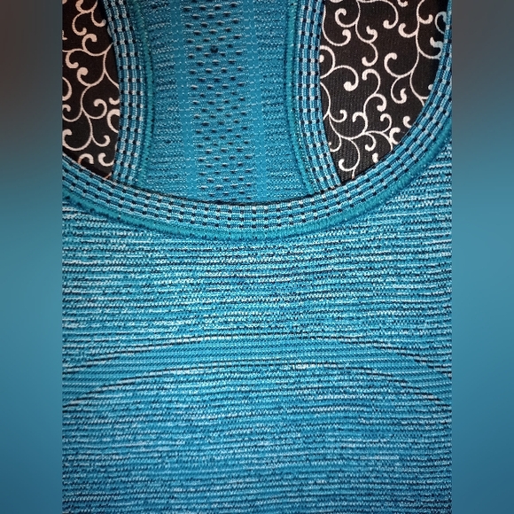 Lululemon Racerback Tanktop - Picture 4 of 8